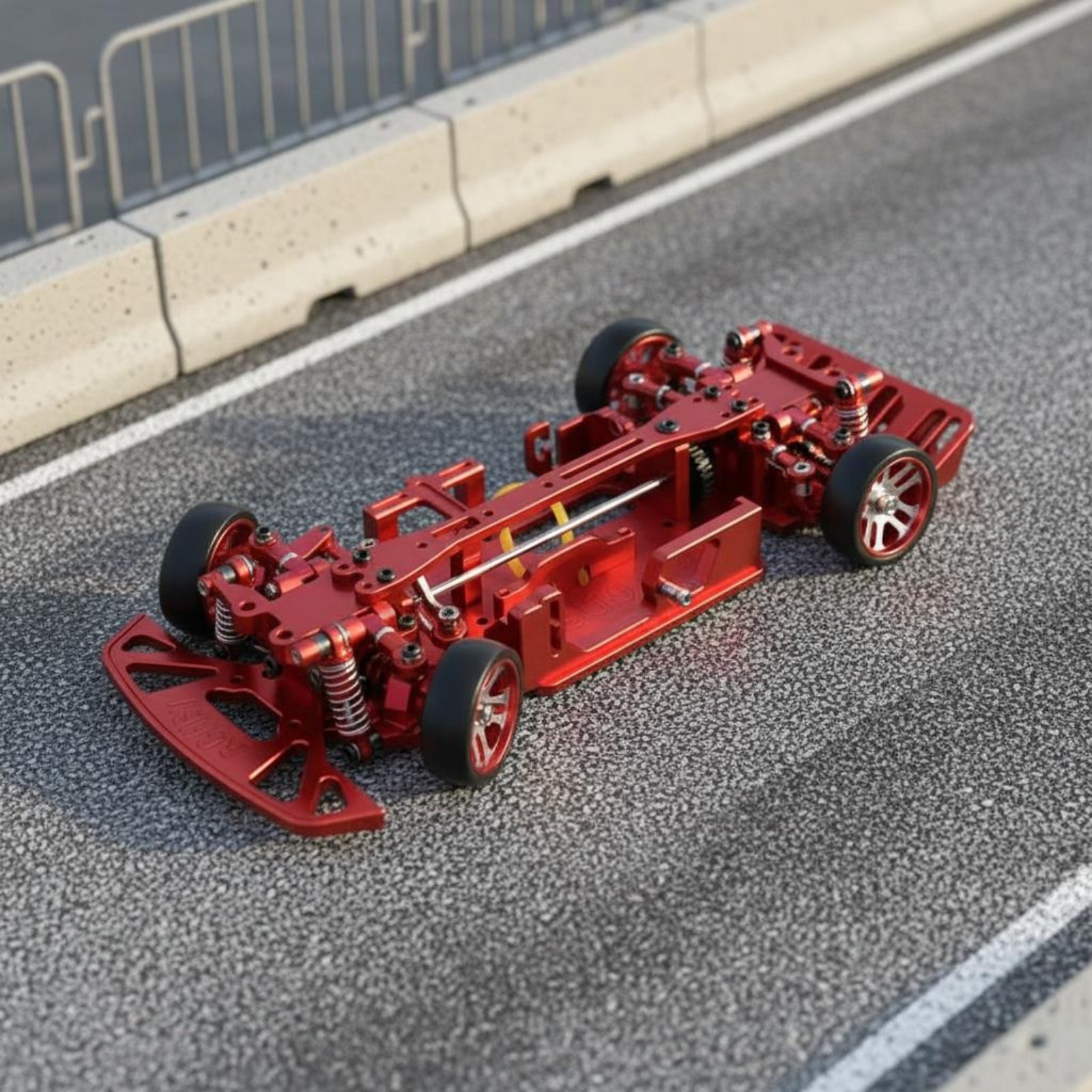 هيكل سيارة تحكم عن بعد بمقياس  - مراجعة Rc Drift Car Kit وسعره